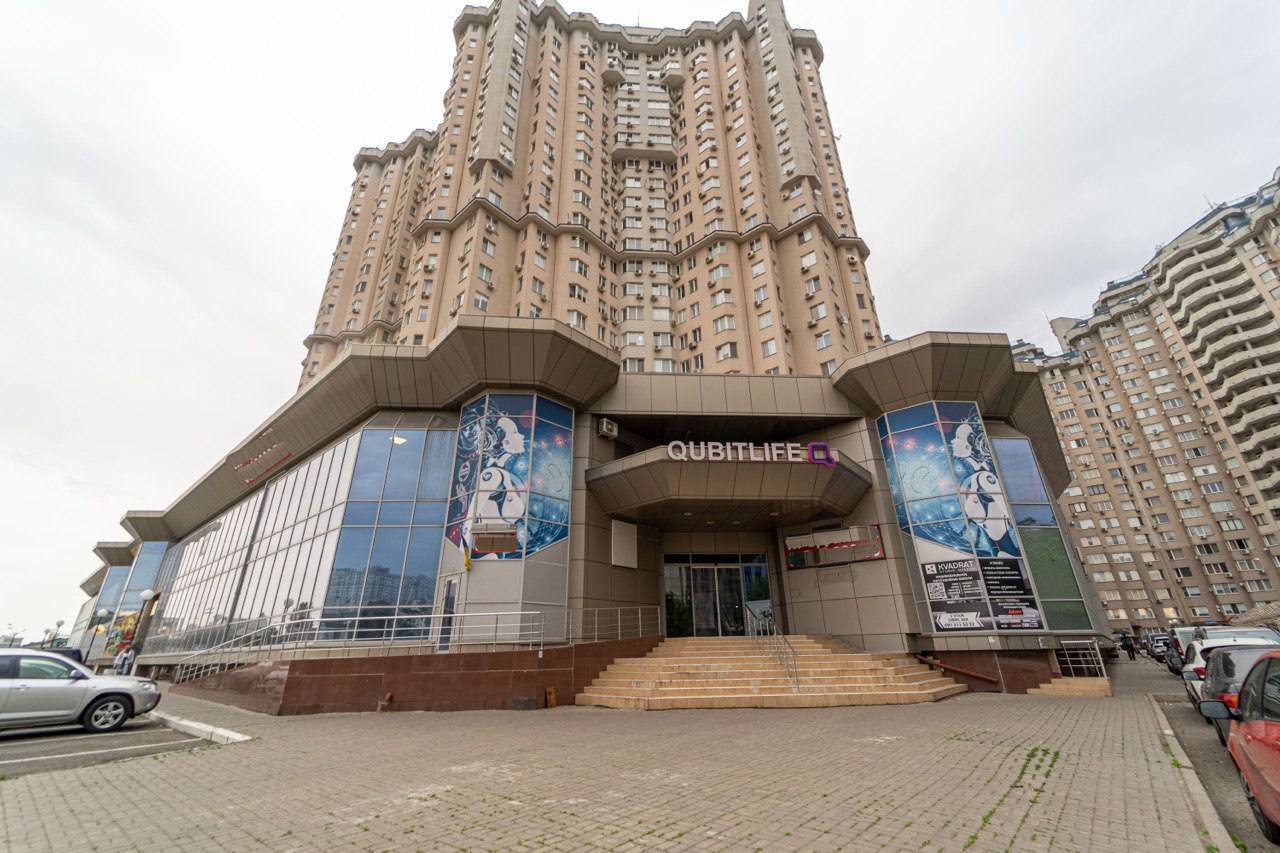 Продаж торговельного приміщення 711 м², Середньофонтанська вул., 19А
