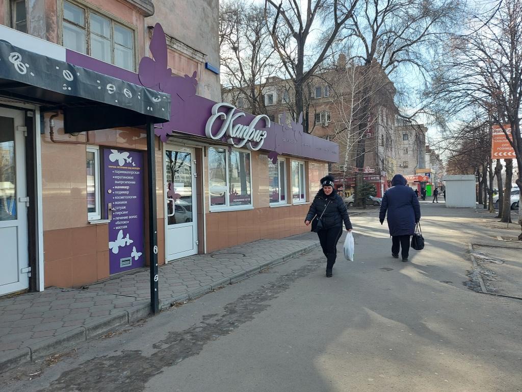 Оренда торговельного приміщення 148 м², Соборності вул.