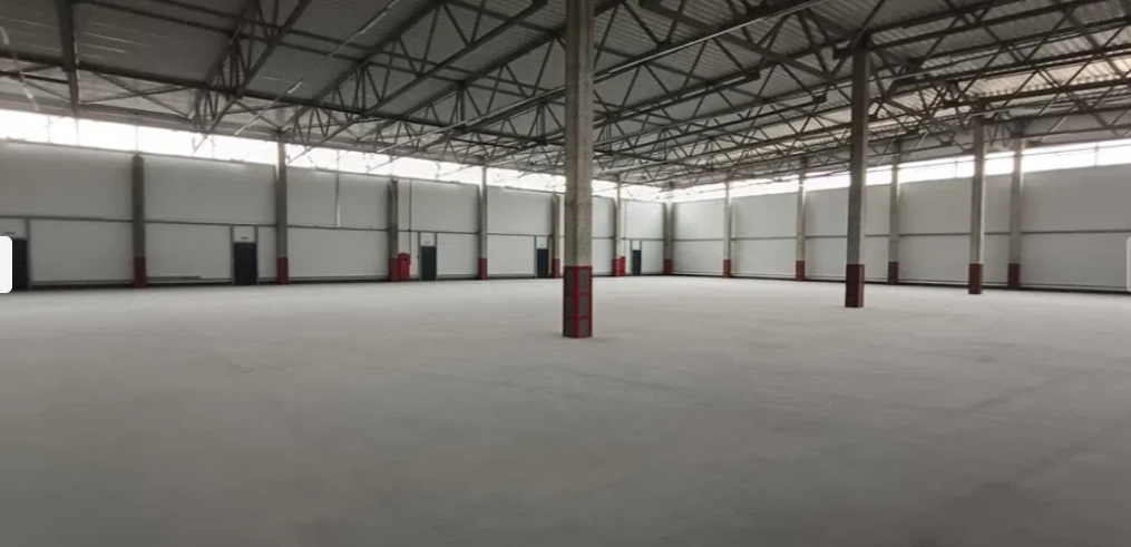 Аренда склада 1000 м², Старая Люстдорфская дор.