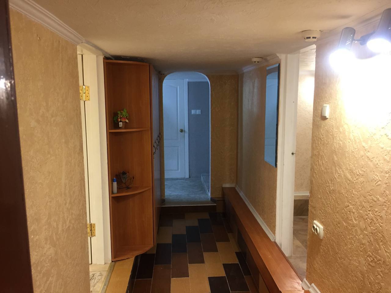 Оренда салону краси 88 м², Академіка Корольова вул.