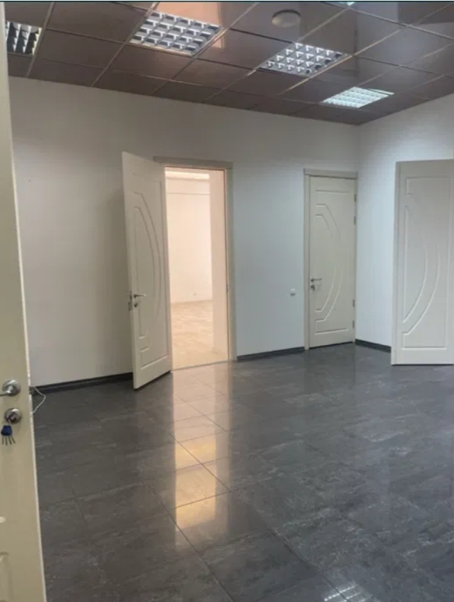 Оренда приміщення вільного призначення 180 м², Французский бул.