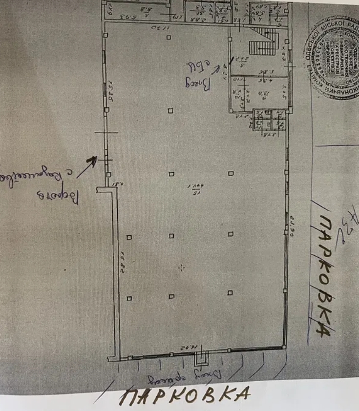 Оренда магазину 500 м², Головатого Атамана вул.