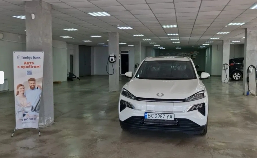 Оренда магазину 500 м², Головатого Атамана вул.