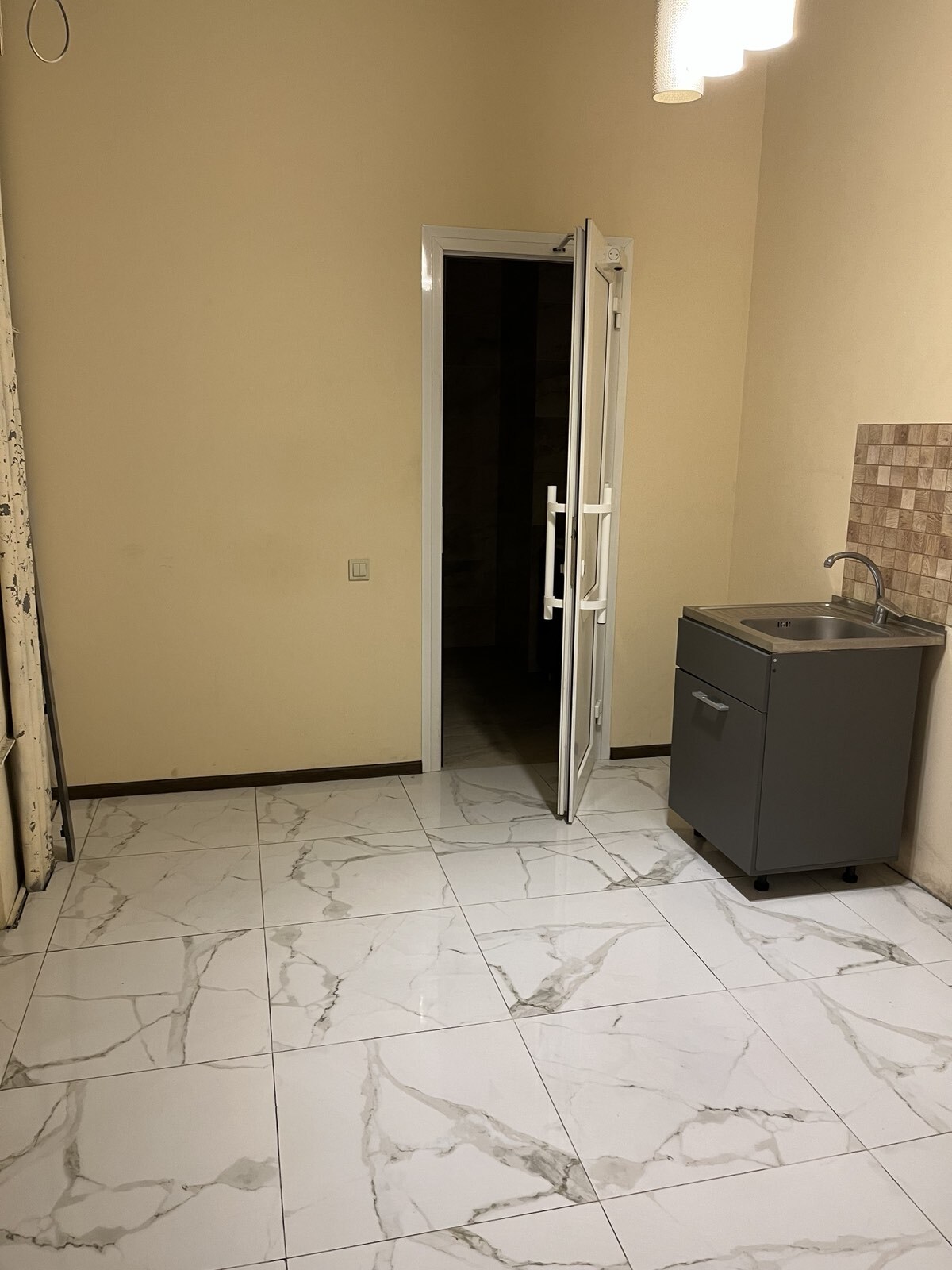 Оренда приміщення вільного призначення 360 м², Академіка Глушко просп.