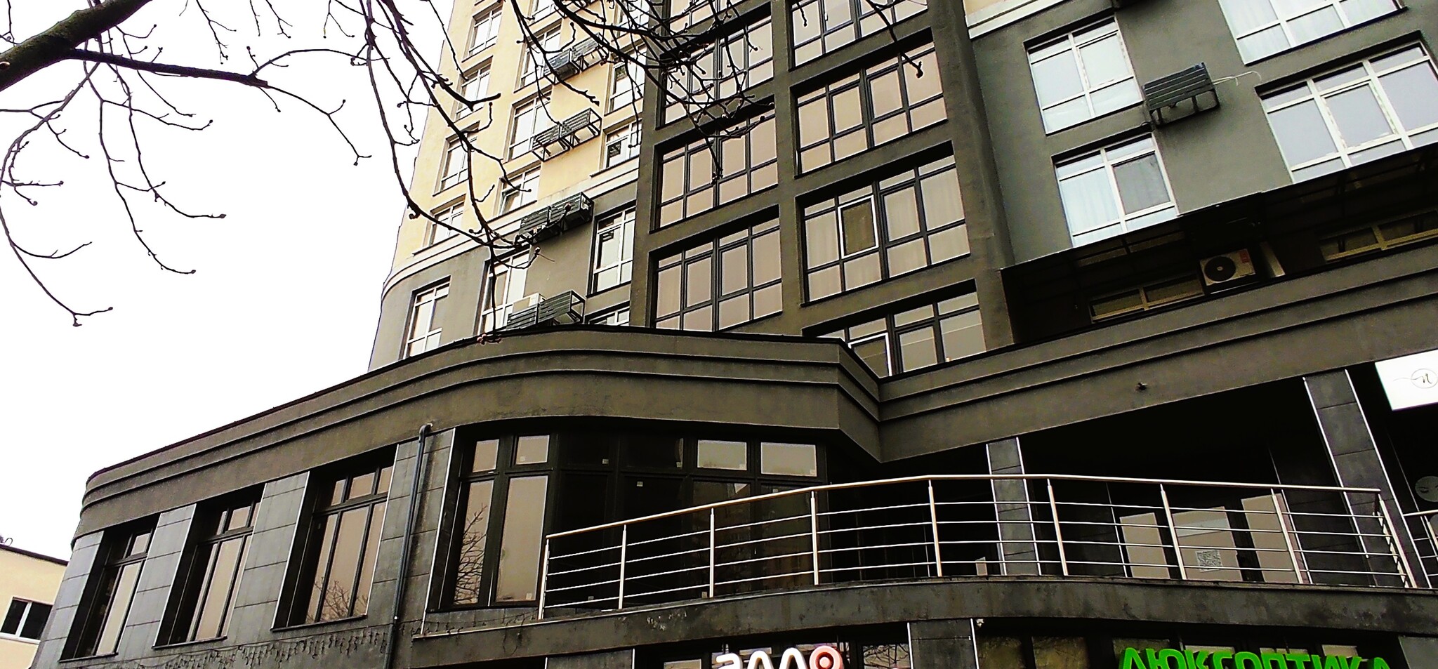 Оренда приміщення вільного призначення 350 м²