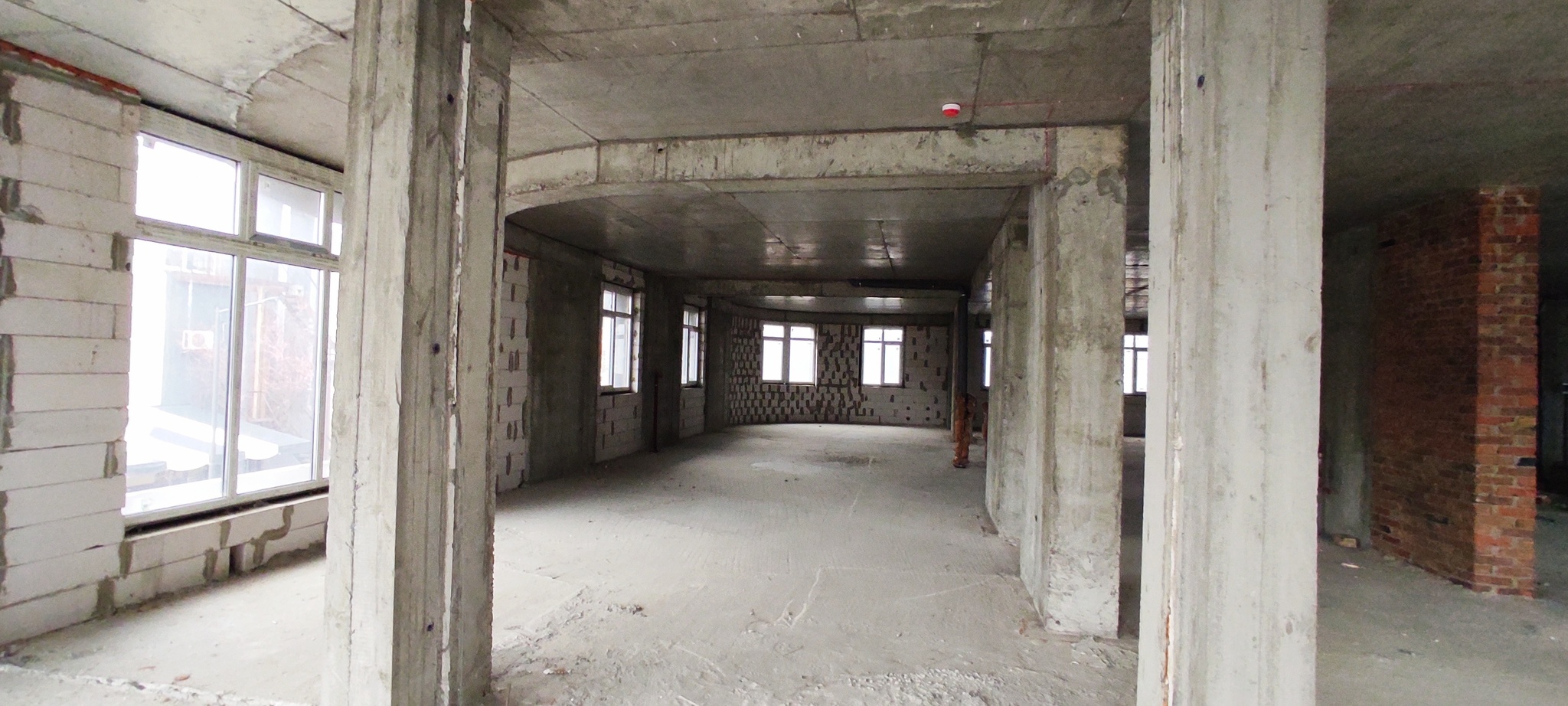 Оренда приміщення вільного призначення 350 м²