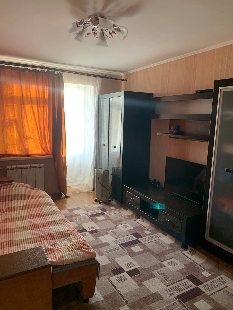 Продаж 2-кімнатної квартири 52.3 м², Гамалія вул.