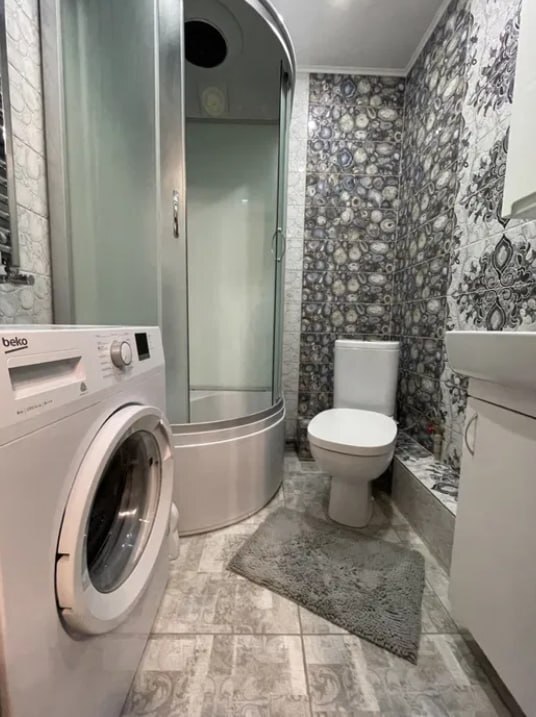 Продаж 3-кімнатної квартири 76.4 м², Київська вул.