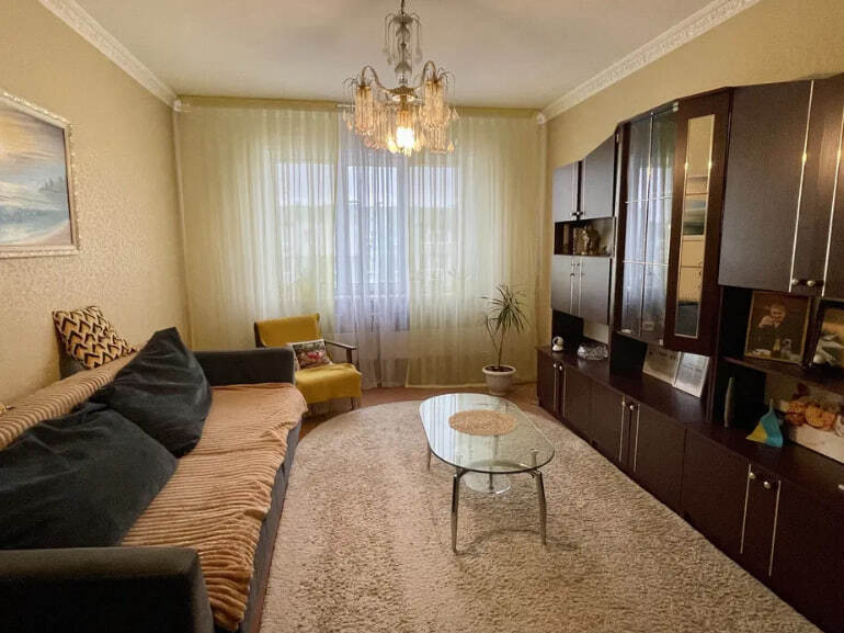 Продажа 3-комнатной квартиры 62.6 м², Михаила Лушпы просп.