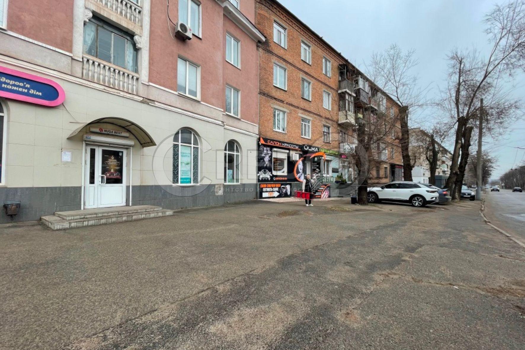 Оренда торговельного приміщення 140 м², Сергія Колачевського вул.