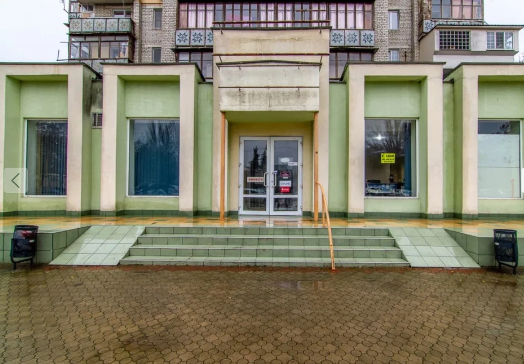Оренда торговельного приміщення 148 м², Варненська вул.