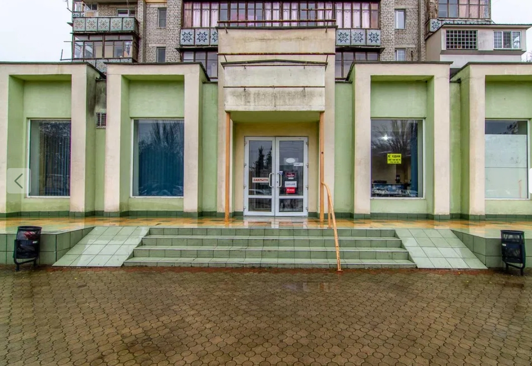 Оренда торговельного приміщення 207 м², Варненська вул.