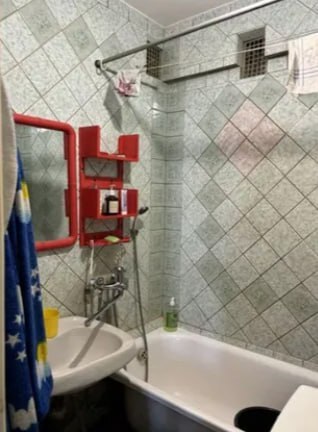 Продажа 3-комнатной квартиры 68 м², Харьковская ул.