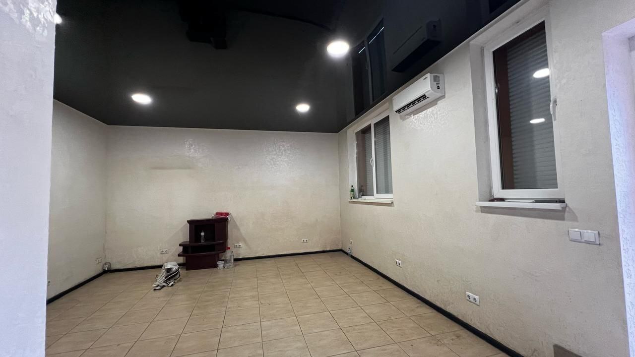 Продажа офиса 34 м², Массив Радужный ул., 19/3
