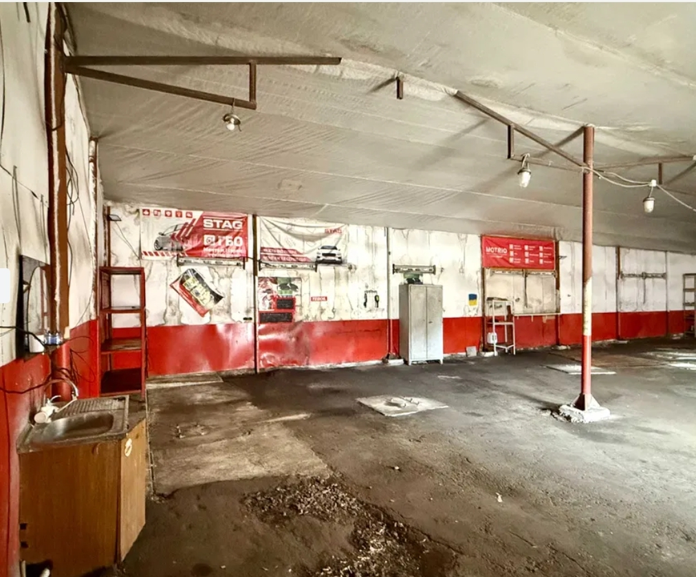 Аренда склада 247 м², Адмиральский просп.