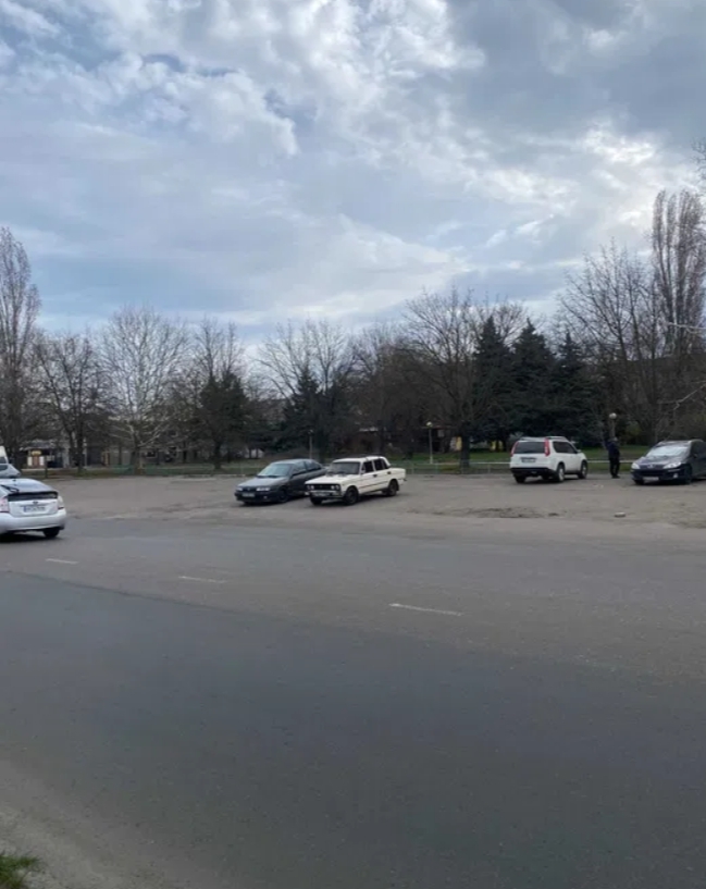 Оренда торговельного приміщення 1000 м², Небесної сотні просп.