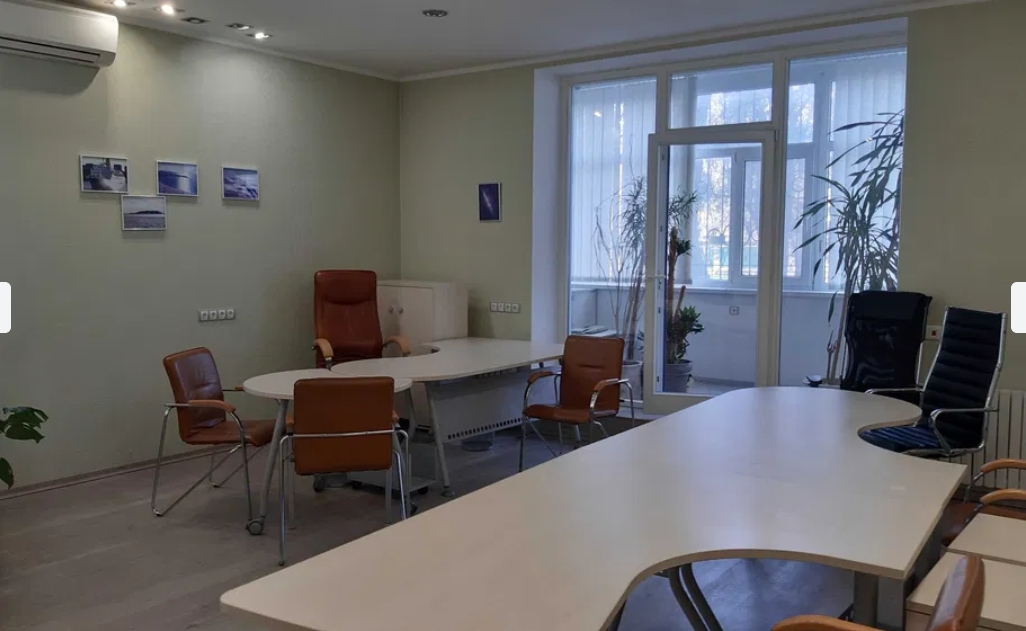 Продаж офісу 110 м², Французский бул.