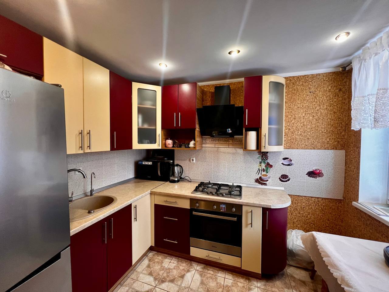 Продаж 3-кімнатної квартири 63 м², Бельгійська вул.