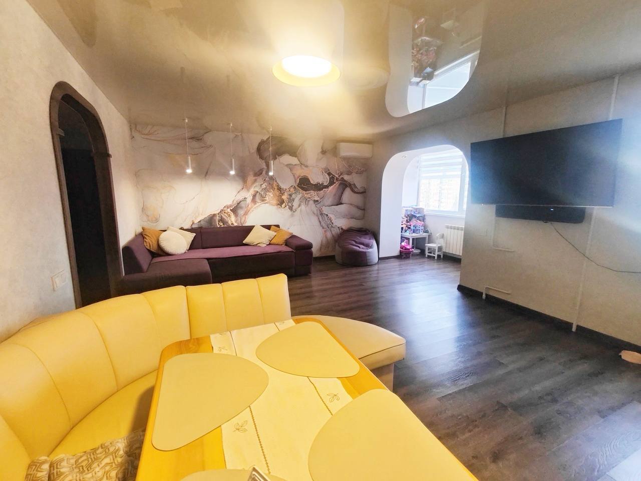 Продажа 3-комнатной квартиры 64 м², Катерины Зеленко ул.