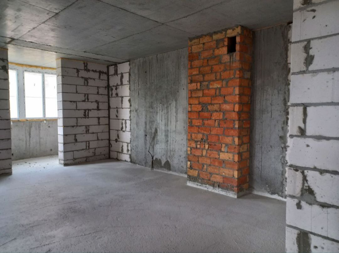 Продаж 2-кімнатної квартири 68 м², Митницька вул.