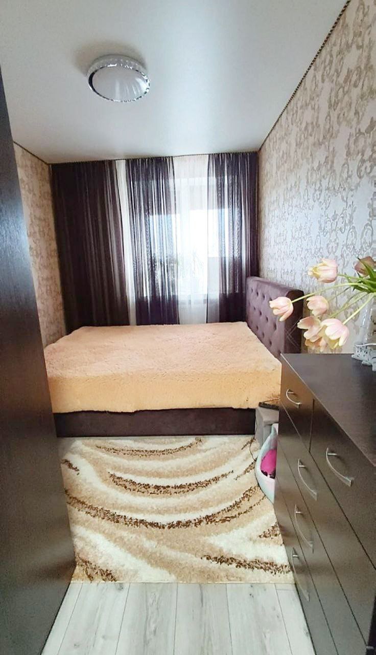 Продажа 3-комнатной квартиры 50 м², Героев Небесной Сотни ул.