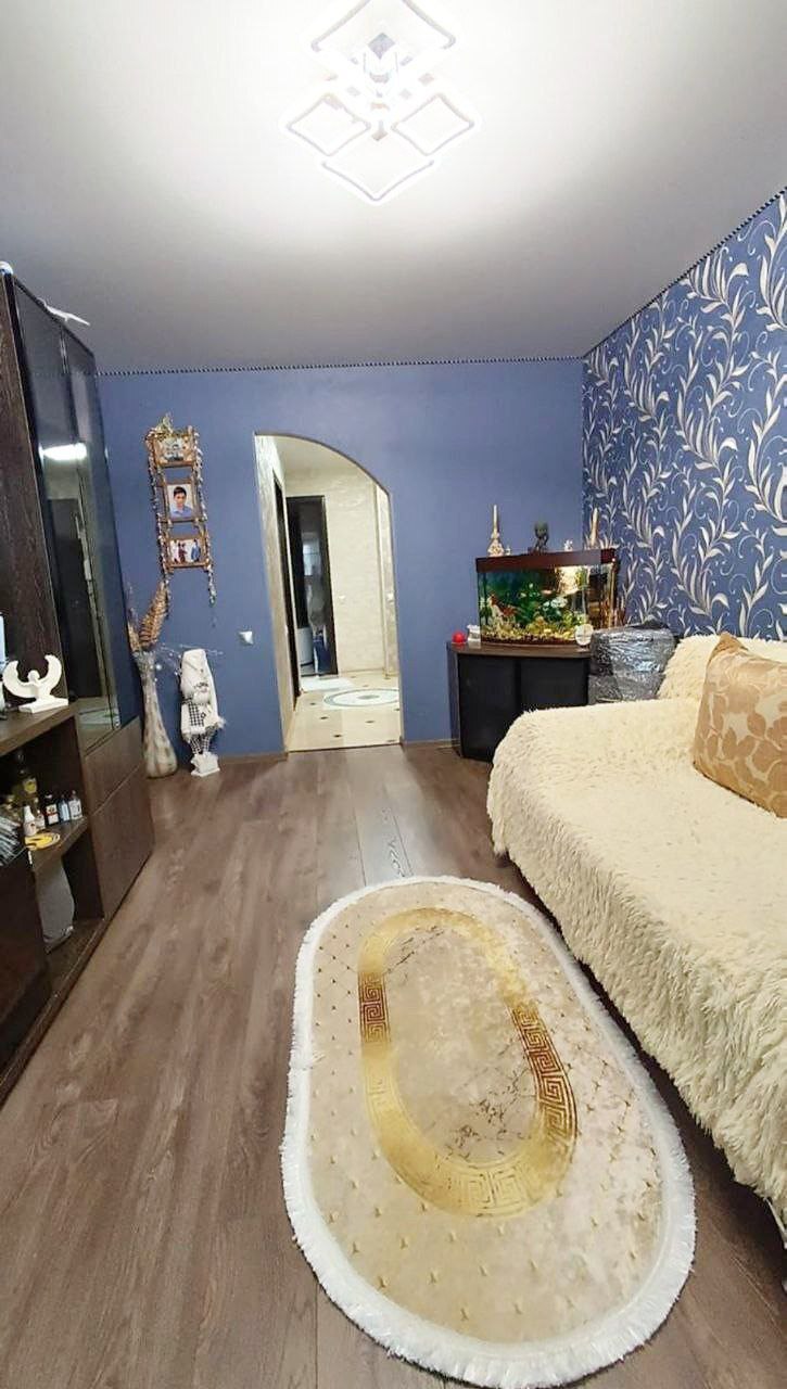 Продажа 3-комнатной квартиры 50 м², Героев Небесной Сотни ул.