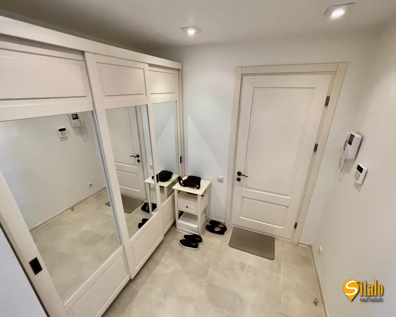 Продажа 5-комнатной квартиры 192 м², Ломоносова ул., 52/3
