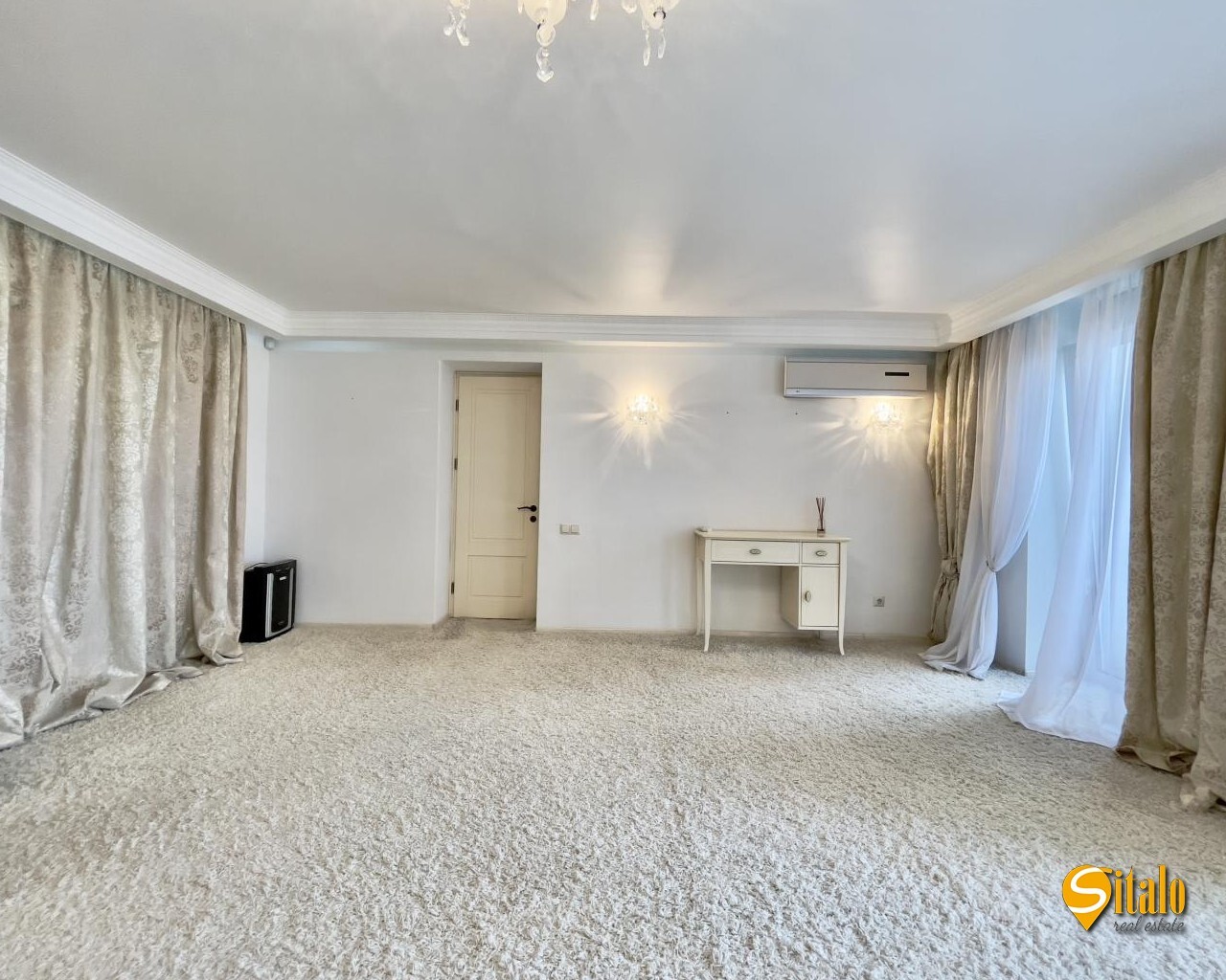 Продажа 5-комнатной квартиры 192 м², Ломоносова ул., 52/3