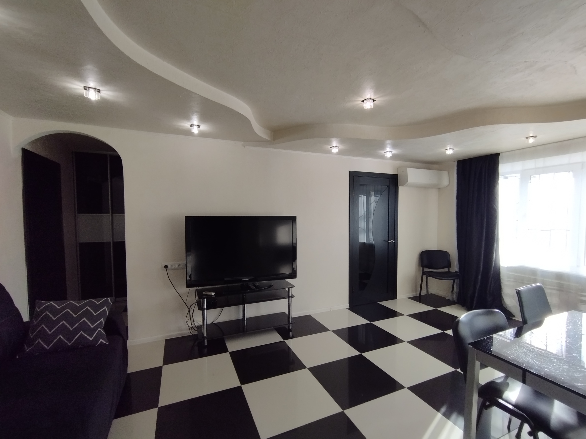 Аренда 3-комнатной квартиры 57 м², Александра Поля просп.