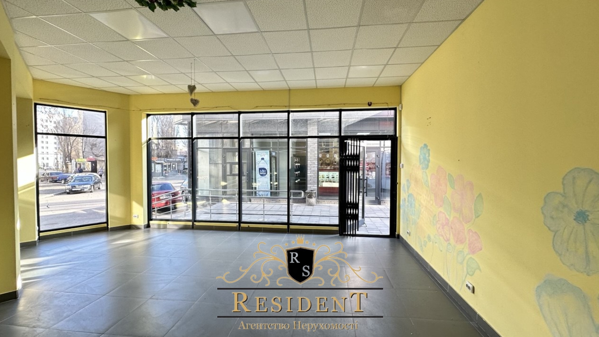 Аренда коммерции 33 м², Березаневская ул., 7