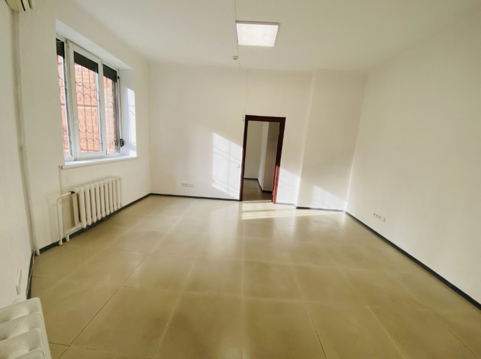 Оренда приміщення вільного призначення 40 м², Науки просп., 62А