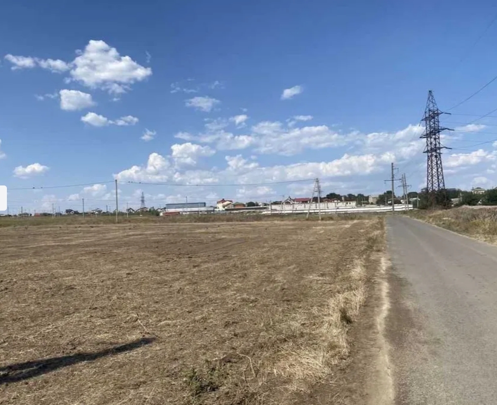 Продажа участка для малоэтажного жилого строительства 52 соток, Ильичевская дор.
