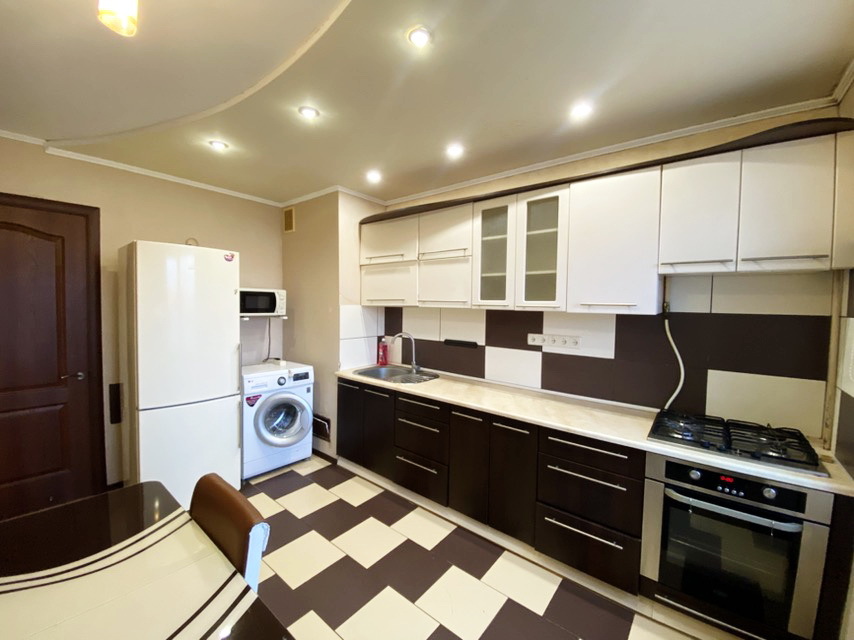Продажа 3-комнатной квартиры 68 м², Озерная ул., 15А