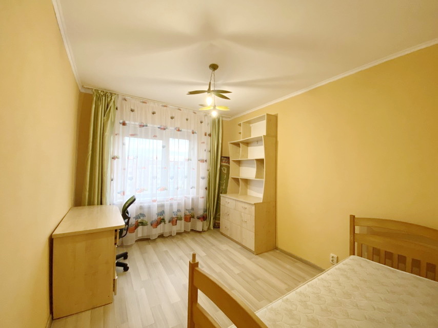 Продажа 3-комнатной квартиры 68 м², Озерная ул., 15А