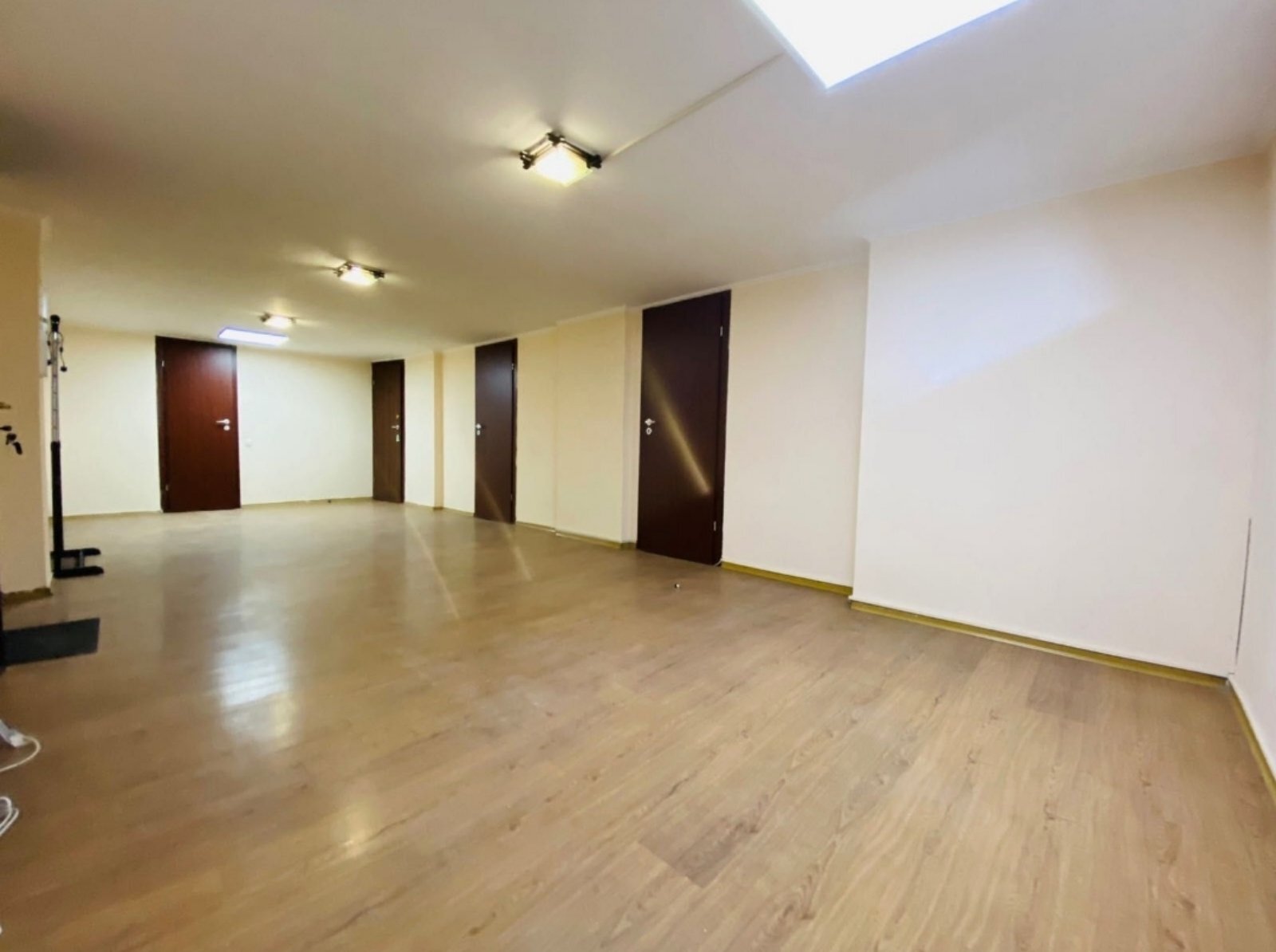 Аренда помещения свободного назначения 400 м², Валерия Лобановского просп., 126Г