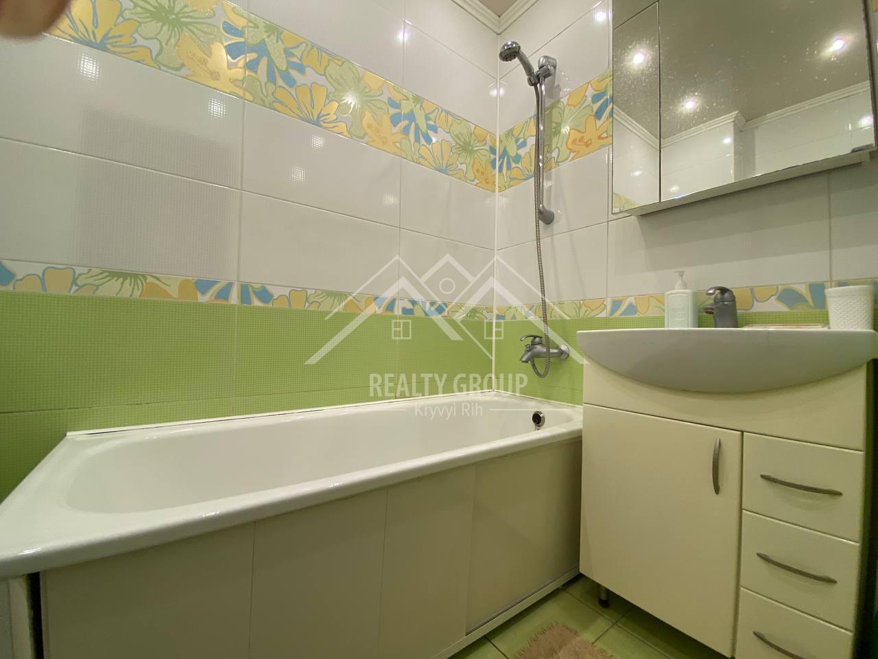 Продаж 1-кімнатної квартири 34.6 м², Сонячний вул.