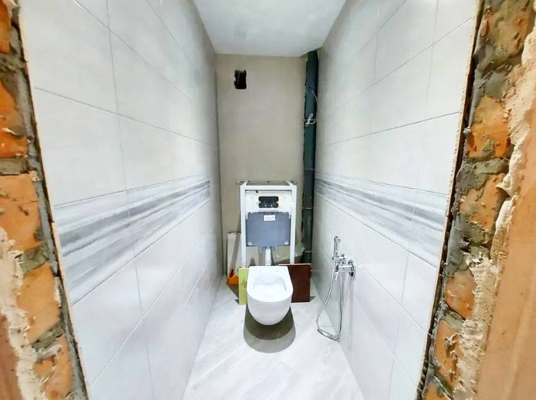 Продажа 3-комнатной квартиры 96 м², Михаила Лушпы просп.