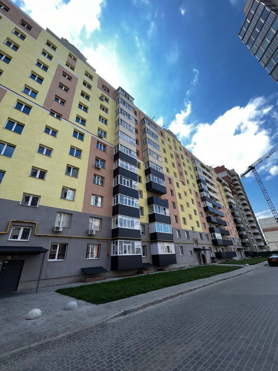 Продажа 3-комнатной квартиры 96 м², Михаила Лушпы просп.