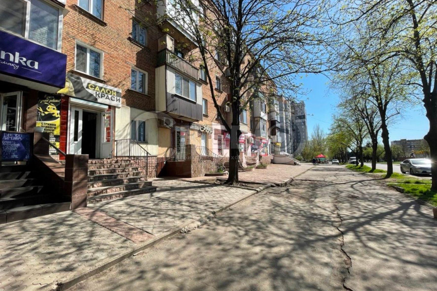 Оренда магазину 29 м², Алмазна вул.