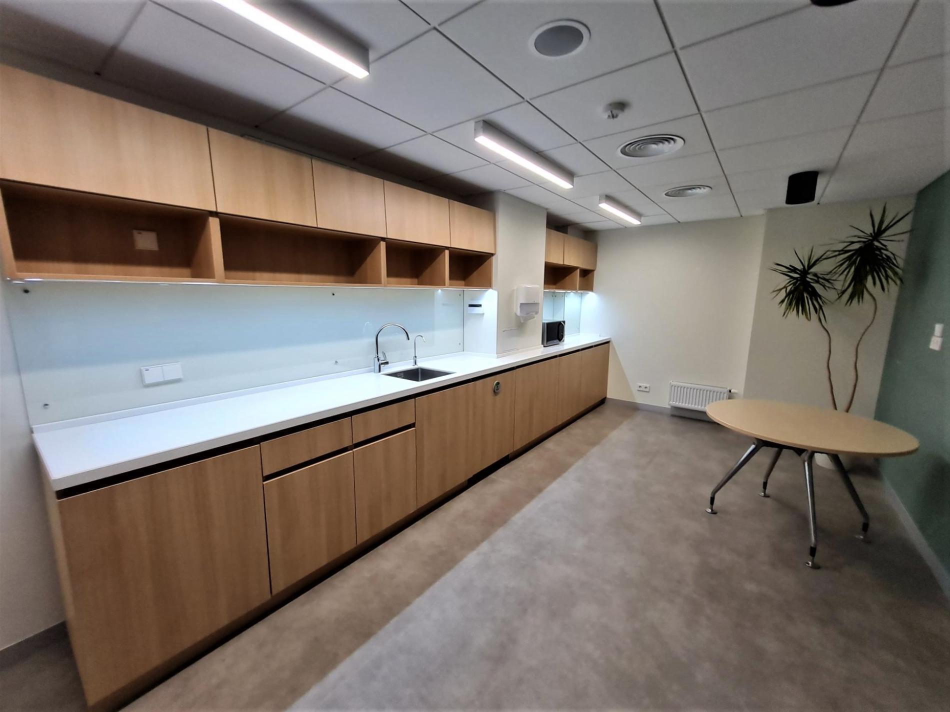 Аренда офиса 650 м², Майдан Незалежності 2