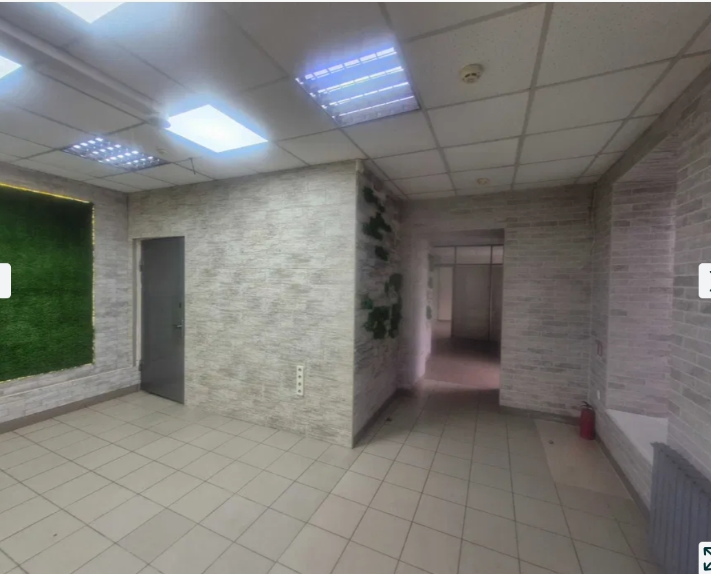 Оренда приміщення вільного призначення 80 м², Варненська вул.