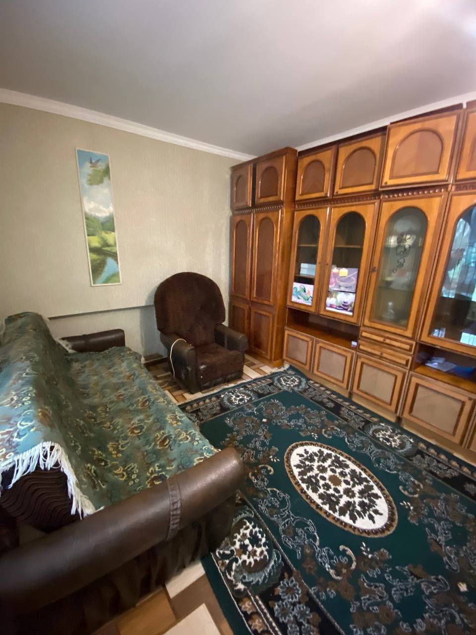 Продажа 2-комнатной квартиры 48.8 м², Горького пл.