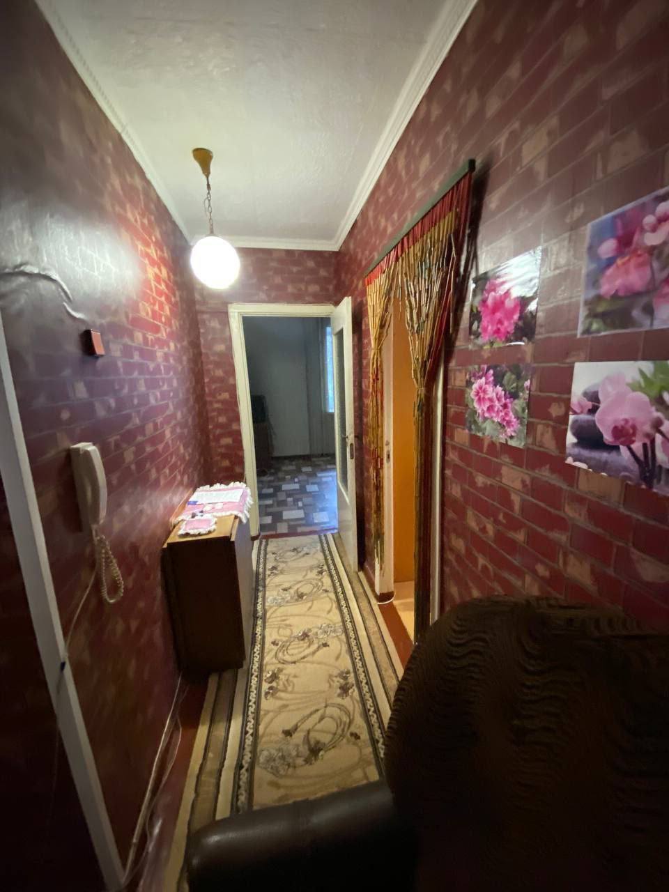 Продажа 2-комнатной квартиры 48.8 м², Горького пл.