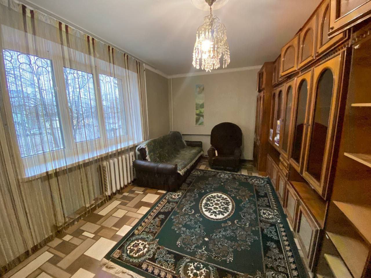Продажа 2-комнатной квартиры 48.8 м², Горького пл.