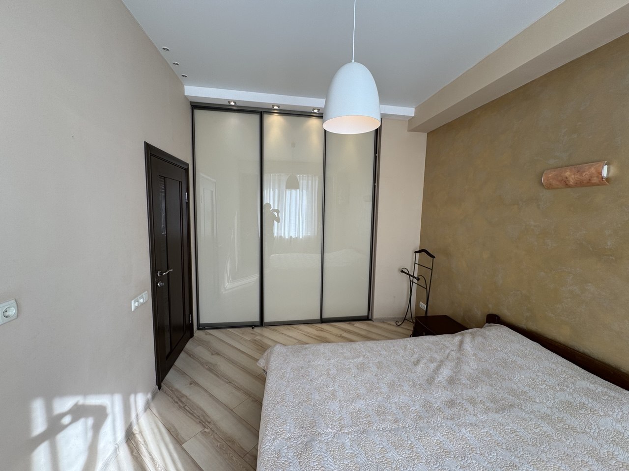 Продажа 2-комнатной квартиры 63 м², 40-летия Обороны Одессы ул., Армейскаая 8г
