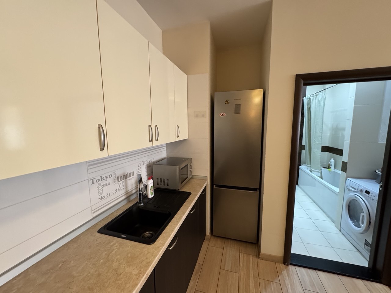 Продажа 2-комнатной квартиры 63 м², 40-летия Обороны Одессы ул., Армейскаая 8г