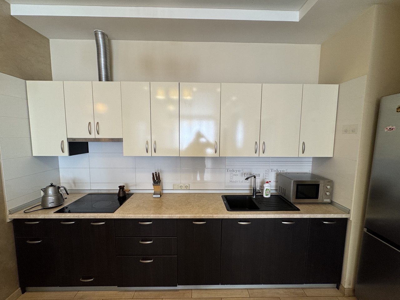 Продажа 2-комнатной квартиры 63 м², 40-летия Обороны Одессы ул., Армейскаая 8г