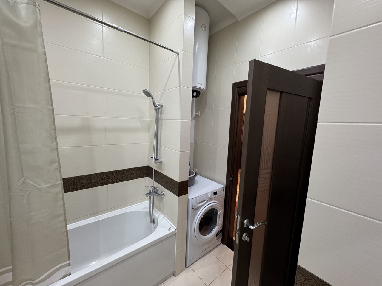 Продажа 2-комнатной квартиры 63 м², 40-летия Обороны Одессы ул., Армейскаая 8г