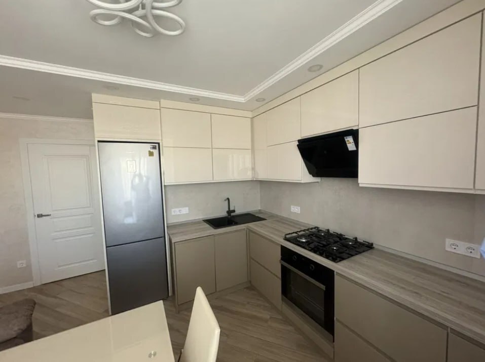Продаж 1-кімнатної квартири 46.3 м², Михайла Лушпи просп.