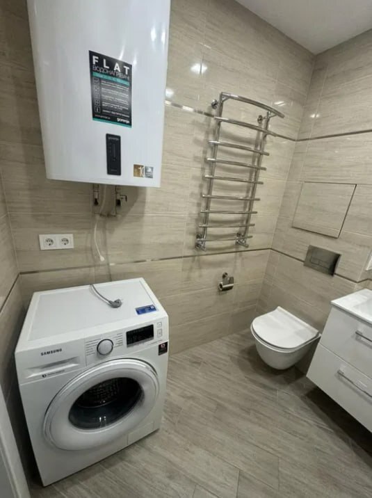 Продаж 1-кімнатної квартири 46.3 м², Михайла Лушпи просп.
